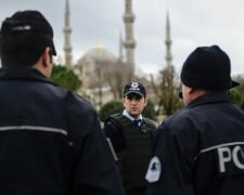 Эрдоган уволил 13 тысяч полицейских за поддержку путча