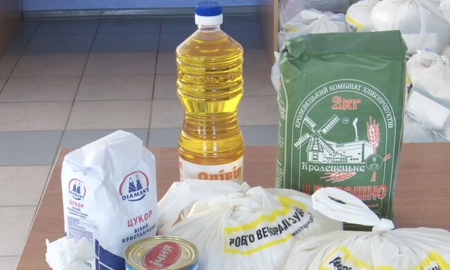 Безкоштовні продукти для ВПО та пенсіонерів в Харкові
