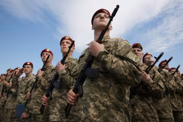 Білборд з українськими військовими у Росії: став відомий замовник – фото