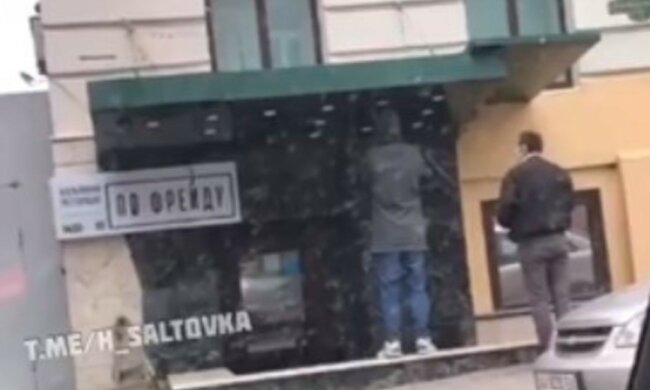 У Харкові на карантині активізувалися мародери: відео свавілля