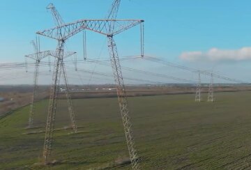 Графики отключения света в Полтавской области на 14 апреля