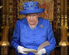 Єлизавета II здивувала вбранням: використані наймодніші кольори 2019 року, фото