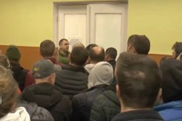 ТЦК, військкомат, призовники, повістки