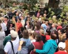 "Мы боимся": жители Одесчины восстали против решения Минздрава, видео бунта и подробности