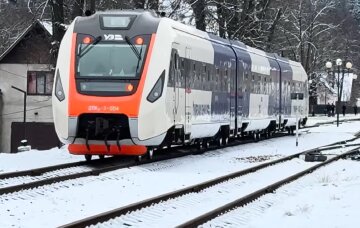 Новый график движения поездов в Харьковской области