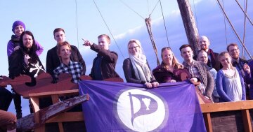 Пиратская партия Исландии лидирует в предвыборной гонке