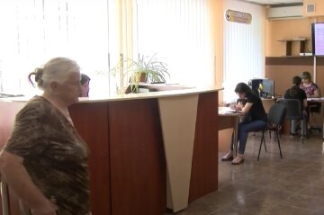 Денежная помощь для пенсионеров в Днепре