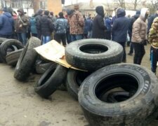 "Навіщо сюди тягнути?": українці забили на сполох через евакуйованих з Китаю