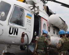 Как украинские вертолетчики защищают мир (фото)
