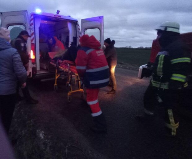 1uZeMn7AQeOT2RsLKzBWC4XhHS9yJ14PHTrwLmtT