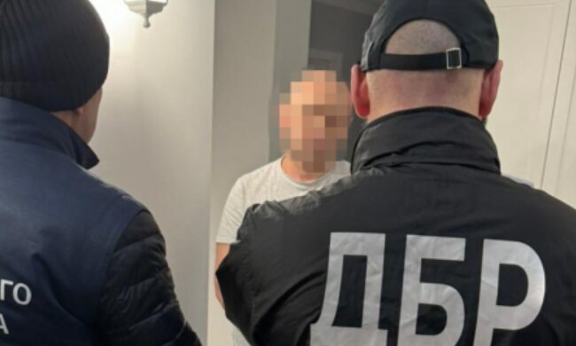 ДБР затримало екс-чиновника ЗСУ
