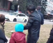 "Разруливать приехал батя": трое малолетних детей обнесли магазин в Запорожье, кадры с места