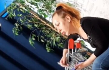 "Нічого, скоро вас усіх не буде": в Одесі жінка накинулася на касира через українську мову, відео