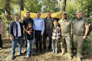 Заступник міністра економіки та керівництво Держекоінспекції взяли участь у Всесвітньому дні прибирання: "Чиста планета – спільна відповідальність"