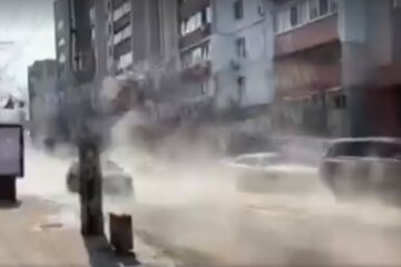 Техногенна катастрофа в Києві: вулиці пішли під воду, відео НП