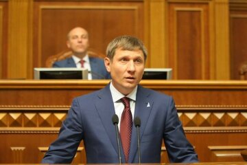 Нельзя подпускать «тараканов»: Сергей Шахов объяснил, когда Антикоррупционный суд станет эффективным