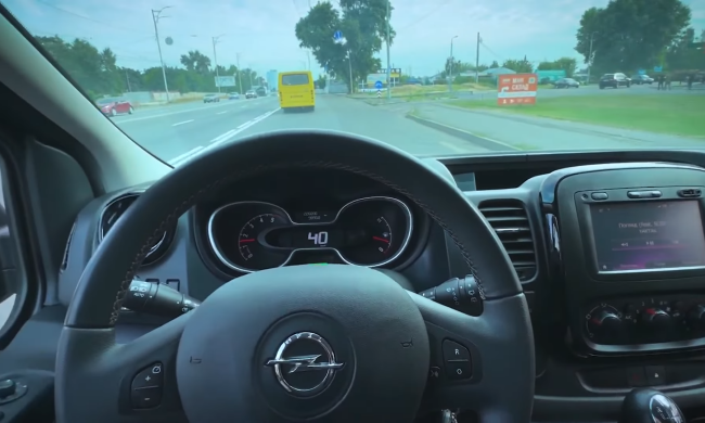 Ограничение движения транспорта в Черновцах