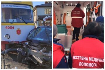 В Одессе "Смарт" залетел под трамвай, видео ЧП: "Не пропустил"
