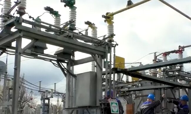 Графіки відключення світла у Дніпропетровській області на 17 квітня