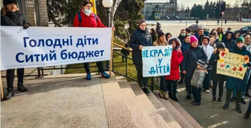 Родители дошкольников взбунтовались на Днепрпетровщине: цены становятся непомерными