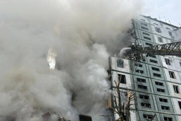 "Частина будинку обвалилася і дітки замовкли": мешканка Умані згадала удар по будинку, де загинули 23 людини