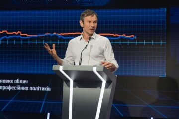Вакарчук рассказал о наглой выходке Порошенко: «настоящая атака»