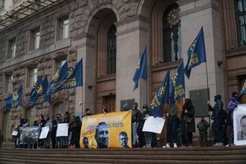 Нацкорпус домігся звільнення підозрюваного у корупції столичного чиновника