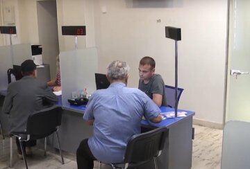 Денежная помощь для пенсионеров в Харьковской области