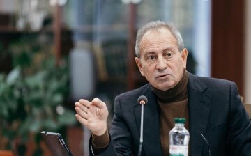 Микола Томенко