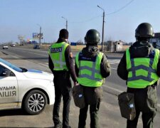 Массовые проверки на Одесчине: забирают авто и задерживают, кадры происходящего
