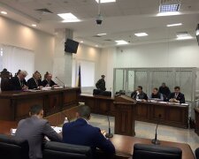Блокада черкасского суда получила неожиданное продолжение