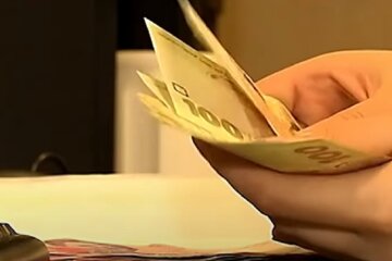 гроші, виплати, гривня