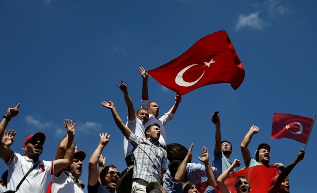 Германия сравнила турецкий путч и Евромайдан