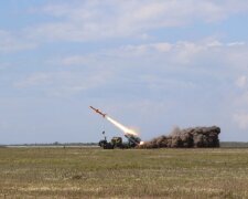 Ракети запустили в Одеській області: кадри вогневого удару злили в мережу