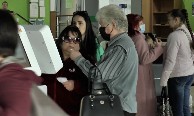 Грошова допомога для ВПО у Дніпрі