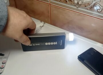 Графік відключення світла в Дніпропетровській області на 8 січня