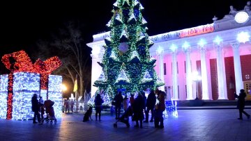 Одесский коп решился на смелый поступок возле главной елки: "Все аплодировали стоя", видео