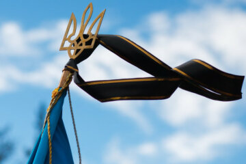 Pohoron-Sergiy-Hivrich_8199-890×395-e1518456745822