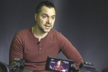 ”Всі знали, що у нас корупція”: Арестович вказав на винних у розкраданні Укроборонпрому