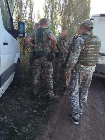 Поймали и отпустили: украинцы высмеяли спецоперацию МВД
