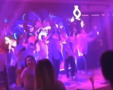 Российский клуб устроил элитную вечеринку в Киеве, видео: "Не Велюром единым"