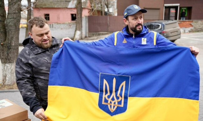 390 миссия на передовую: фонд «Надежда» и Валерий Дубиль передали помощь подразделениям на Запорожском и Покровском направлениях