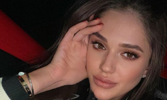 Ульянова з "Холостяка" в бікіні показала ідеальне тіло: "Занадто вже"