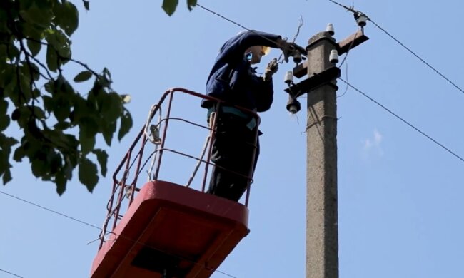 Графіки відключення світла у Полтавській області на 4 липня