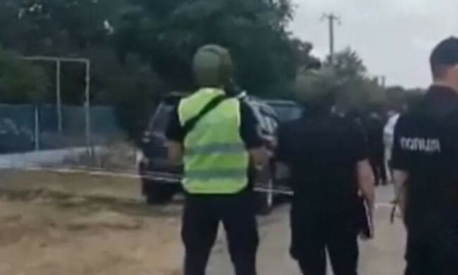 НП у Харкові: чоловік погрожує влаштувати потужний вибух, терміново злетілися рятувальники