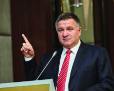 Арсен Аваков: экс-губернатор без доверия и министр под прицелом НАБУ