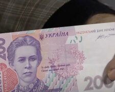 Грошова допомога в Києві