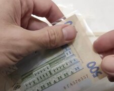 Денежная помощь для пенсионеров в Полтаве