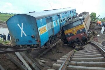 Авария поездов
