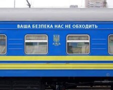 "Не доедешь до станции": в поезде "Укрзалізниці" украинке угрожали, никто не защитил